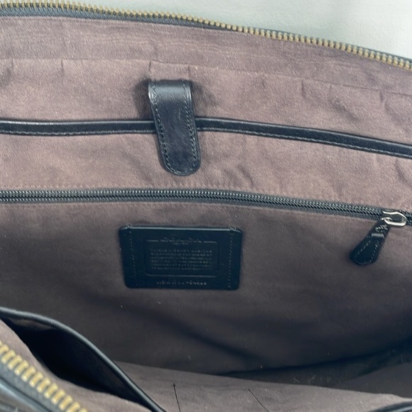 Coach Black Metropolitan Slim Messenger/Laptop Bag - Picture 3 of 16